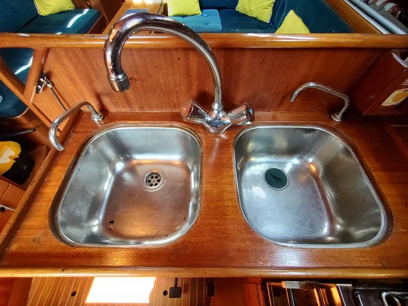 Slide: The Image of Vindo 45 1985 - 55