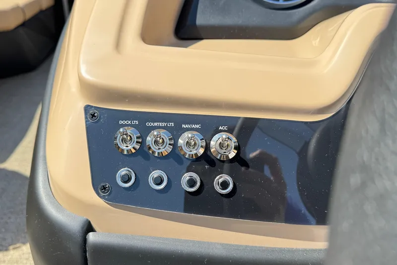 Slide: The Image of Control panel of 2026 Barletta Cabrio 24UE with labeled switches and knobs. - 67