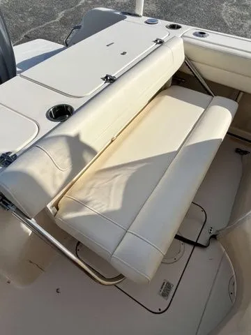 Slide: The Image of Grady-White Freedom 235 2023 - 7