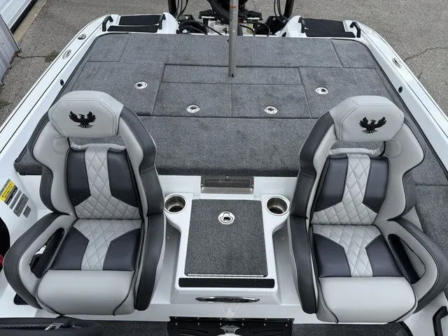 Slide: The Image of Phoenix Bass Boat 920 Elite X 2026 - 18