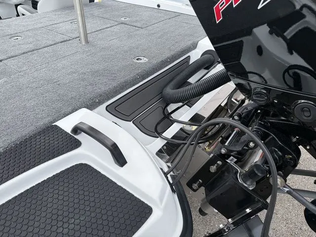 Slide: The Image of Phoenix Bass Boat 920 Elite X 2026 - 21