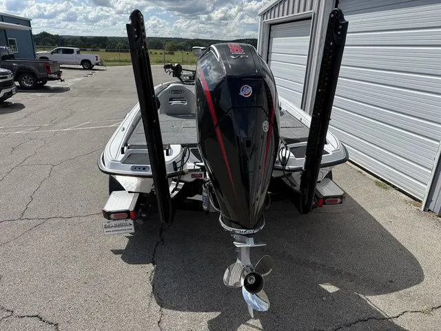 Slide: The Image of Phoenix Bass Boat 920 Elite X 2026 - 4