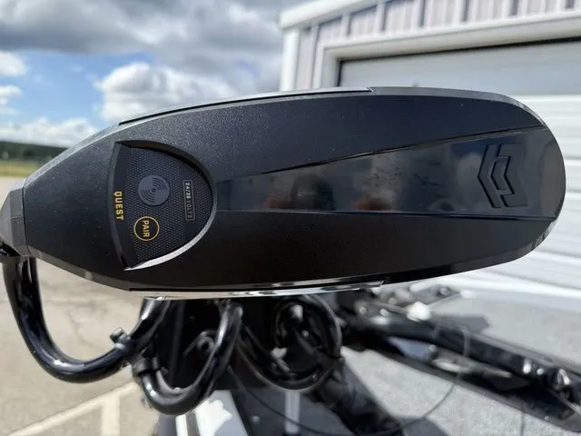 Slide: The Image of Phoenix Bass Boat 920 Elite X 2026 - 6