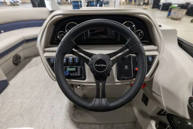 Slide: The Image of South Bay 222RS LE 2.75 2026 - 6