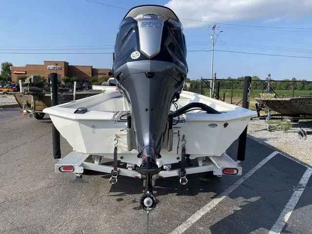 Slide: The Image of Avid 21 Mag 2023 - 4