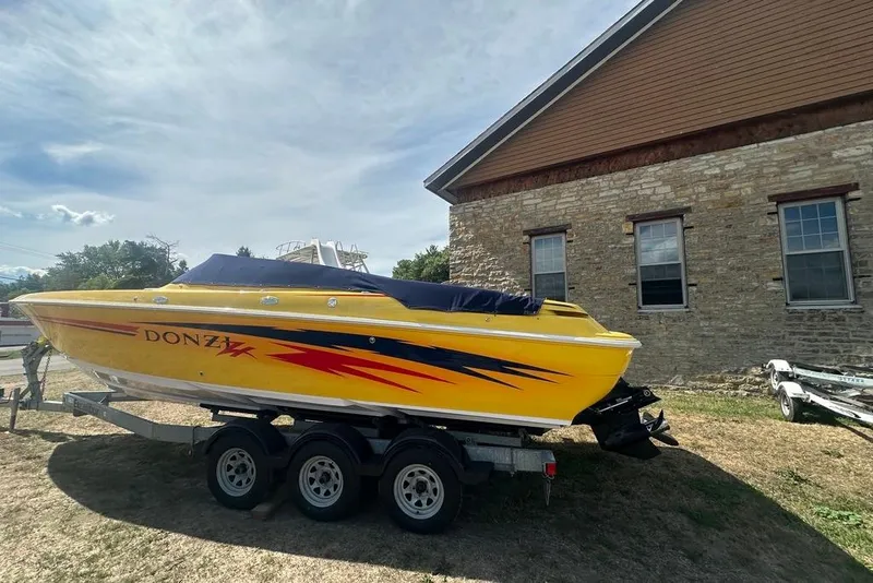 Donzi 28 ZX 2006 - Marine Source