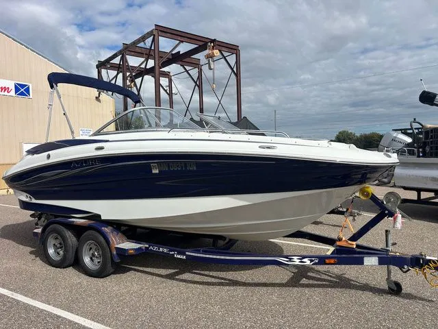 The Image of Azure AZ 220 2009 - 1