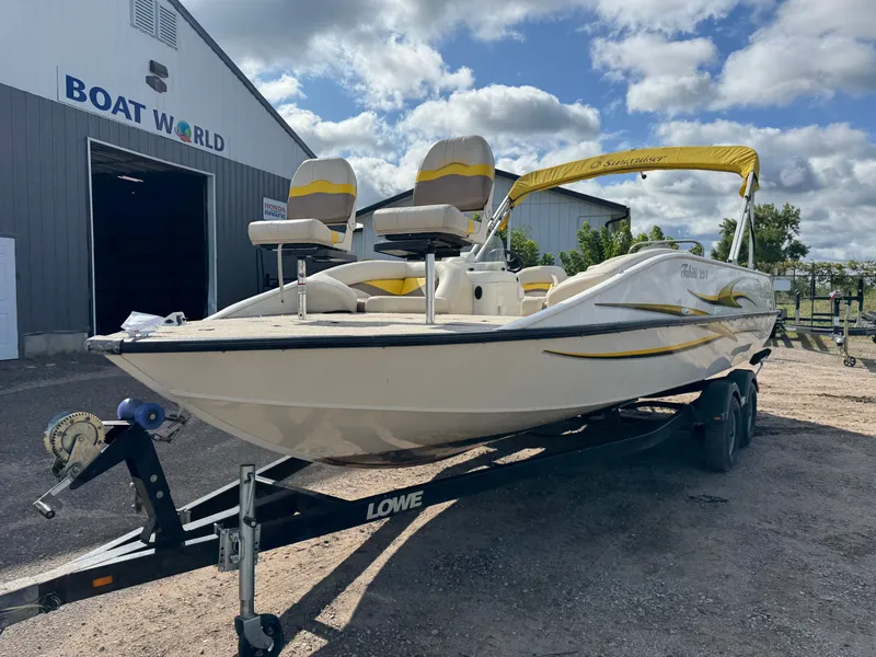 Slide: The Image of Lowe Suncruiser Tahiti 224 Deck Boat 2007 - 45