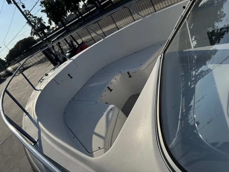 Slide: The Image of Stratos 2100 DC 1997 - 13