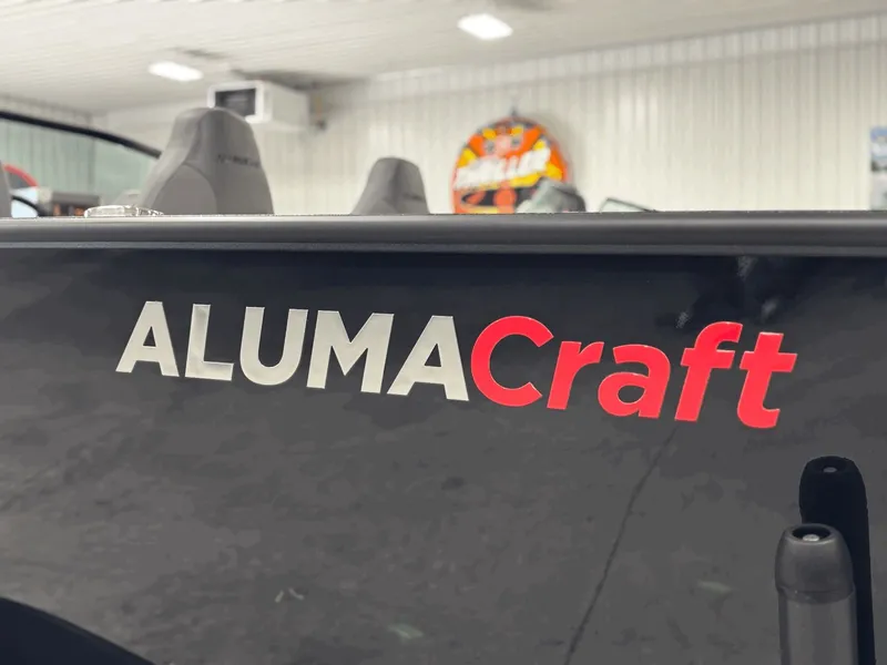 Slide: The Image of Alumacraft Competitor 185X Sport 2026 - 16