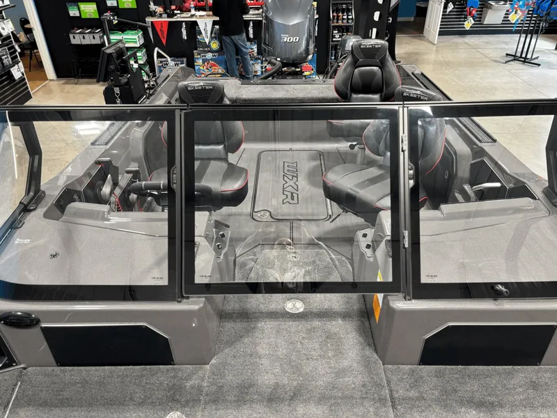 Slide: The Image of Skeeter WXR2060 F 2026 - 10