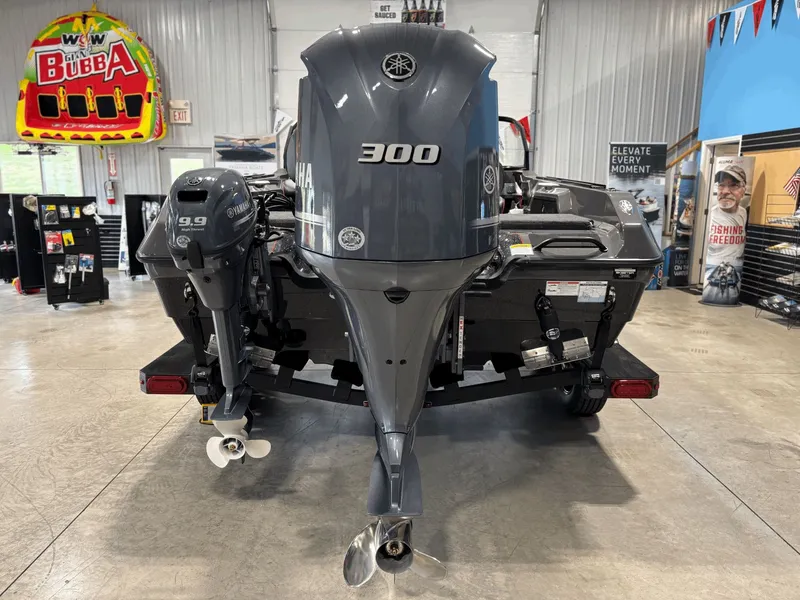 Slide: The Image of Skeeter WXR2060 F 2026 - 5