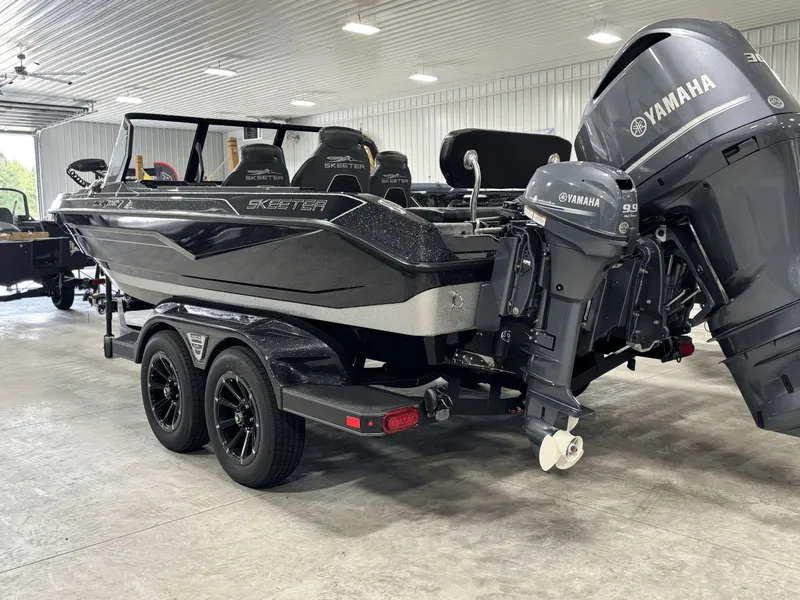 Slide: The Image of Skeeter WXR2060 2026 - 4