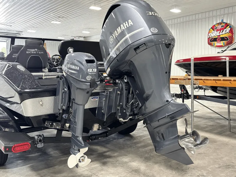 Slide: The Image of Skeeter WXR2060 2026 - 5