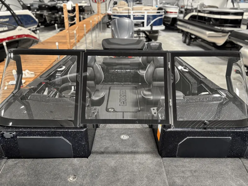 Slide: The Image of Skeeter WXR2060 2026 - 9