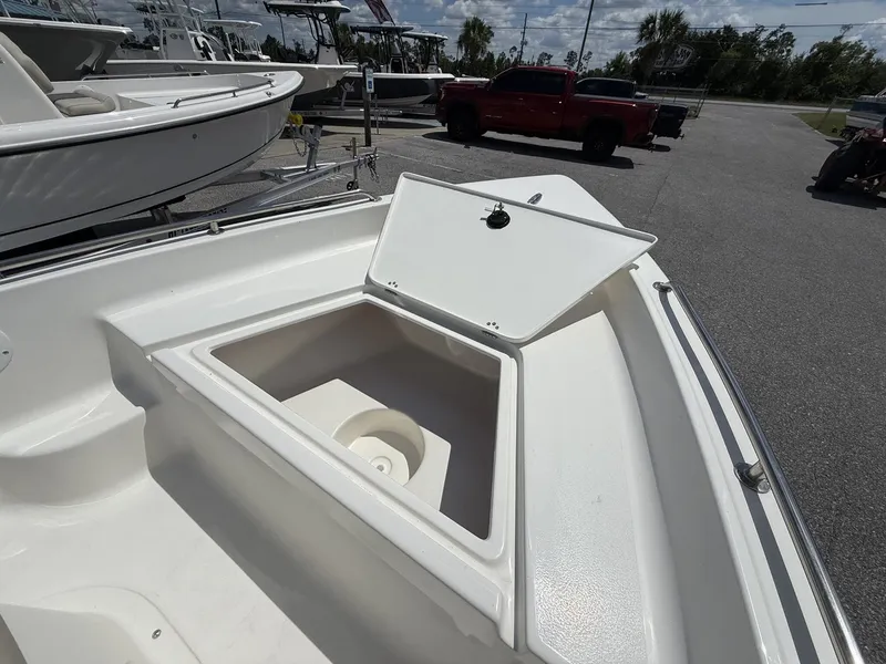 Slide: The Image of Key West 1720 Center Console 2026 - 9