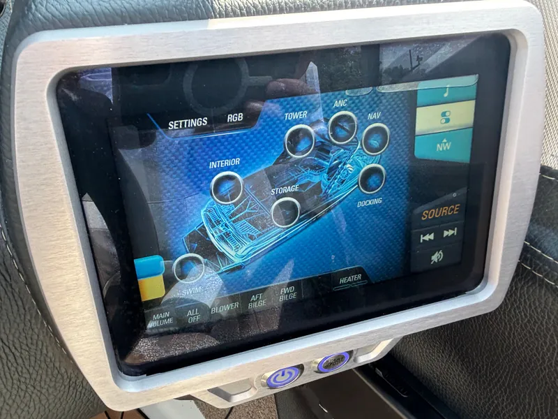 Slide: The Image of Malibu Wakesetter 22 VLX 2018 - 619