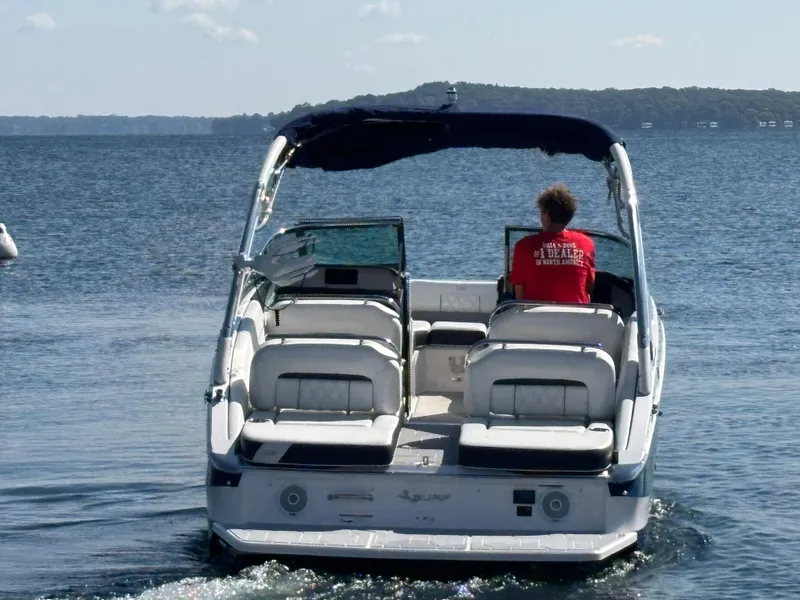 Slide: The Image of Regal LS4 Surf 2019 - 988