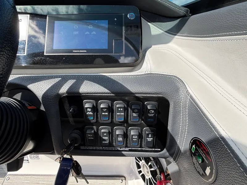 Slide: The Image of Regal LS4 Surf 2019 - 995