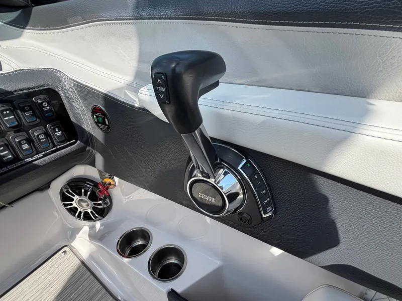 Slide: The Image of Regal LS4 Surf 2019 - 996