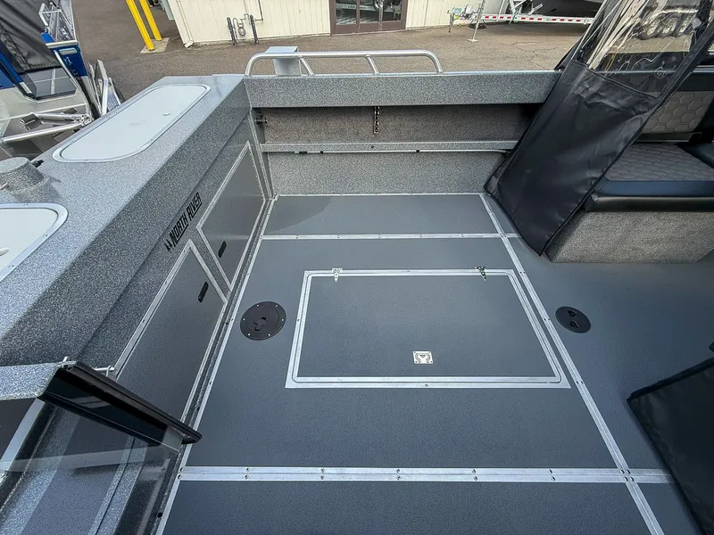 Slide: The Image of North River 21' Seahawk 2026 - 16