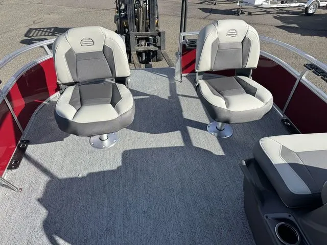 Slide: The Image of Sun Tracker Bass Buggy 16 XL Select 2026 - 10