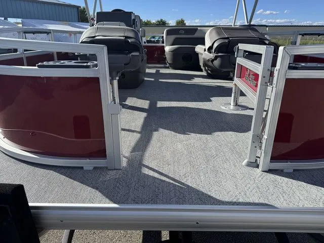 Slide: The Image of Sun Tracker Bass Buggy 16 XL Select 2026 - 7