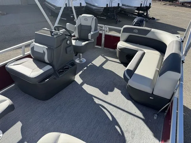 Slide: The Image of Sun Tracker Bass Buggy 16 XL Select 2026 - 8