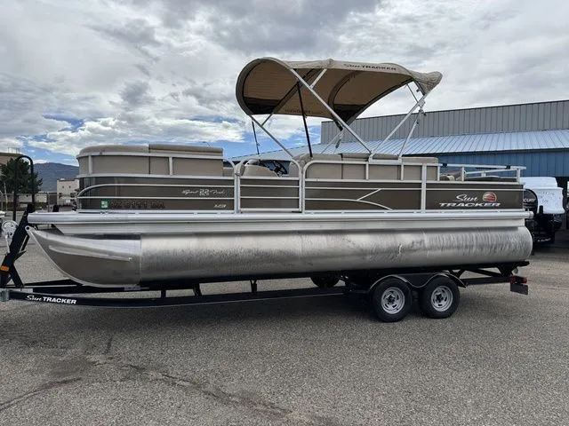 The Image of Sun Tracker SportFish 22 XP3 2018 - 1