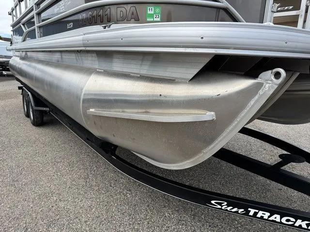 Slide: The Image of Sun Tracker SportFish 22 XP3 2018 - 18