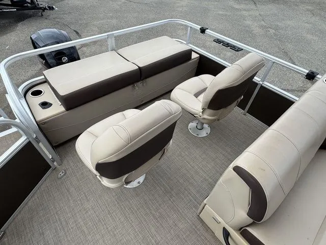 Slide: The Image of Sun Tracker SportFish 22 XP3 2018 - 35