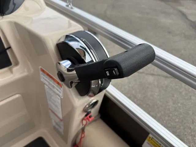 Slide: The Image of Sun Tracker SportFish 22 XP3 2018 - 43