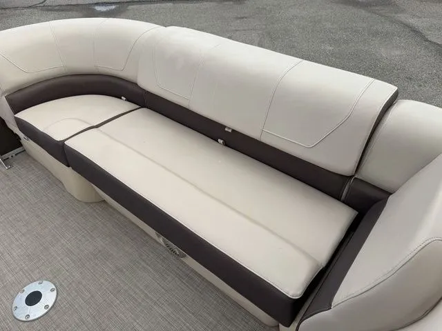 Slide: The Image of Sun Tracker SportFish 22 XP3 2018 - 46