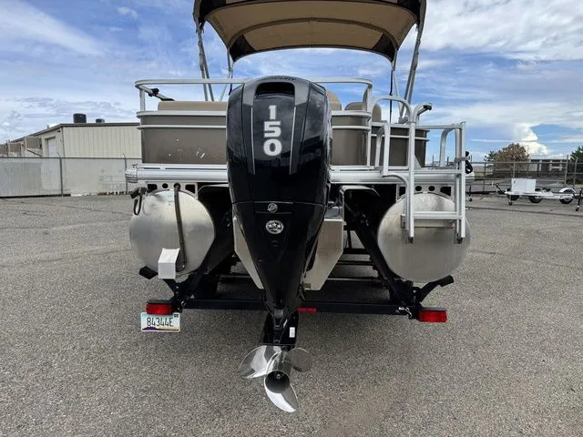 Slide: The Image of Sun Tracker SportFish 22 XP3 2018 - 5