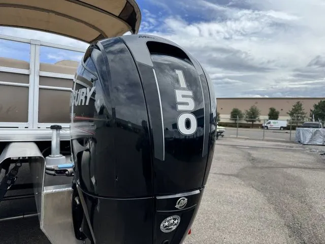 Slide: The Image of Sun Tracker SportFish 22 XP3 2018 - 6