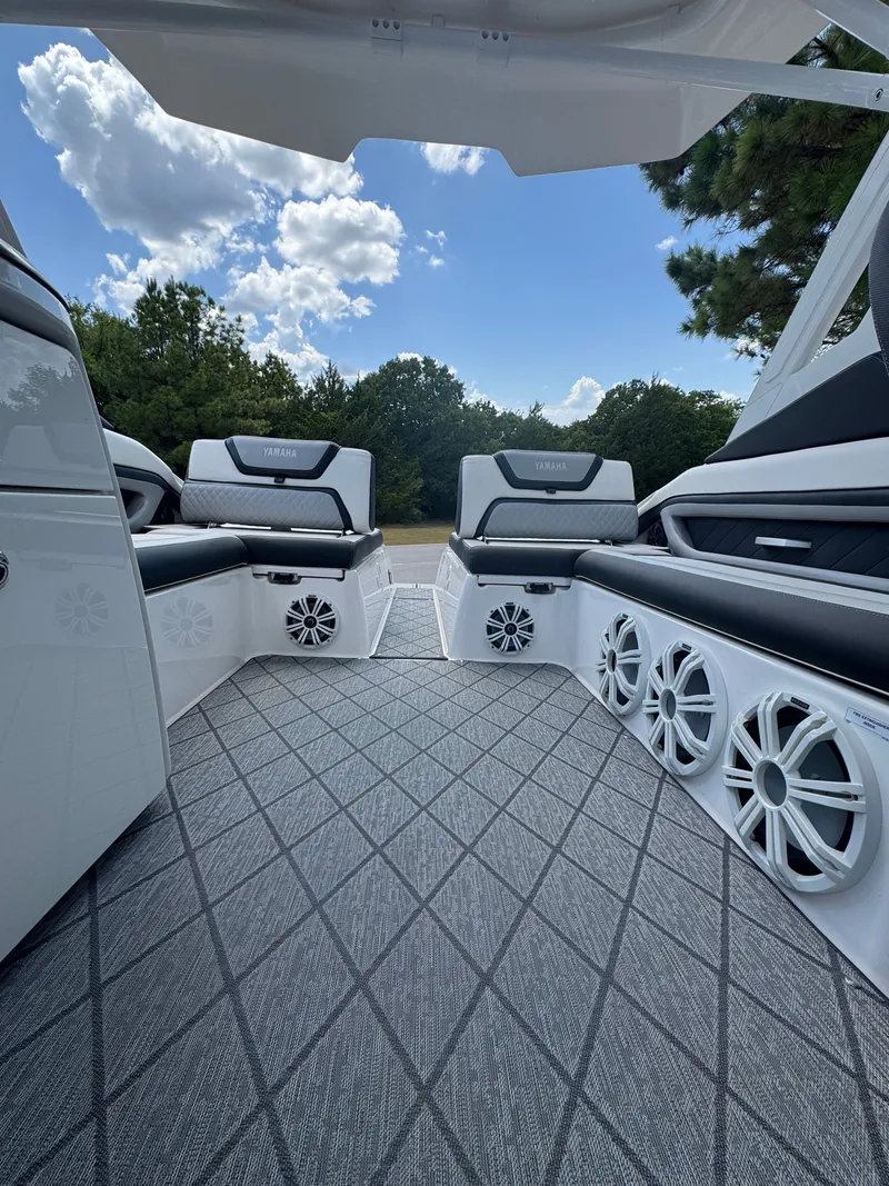 Slide: The Image of Yamaha 27SSD 2020 - 3