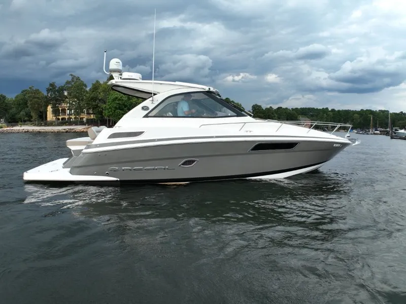 Slide: The Image of Regal 35 Sport Coupe 2017 - 4