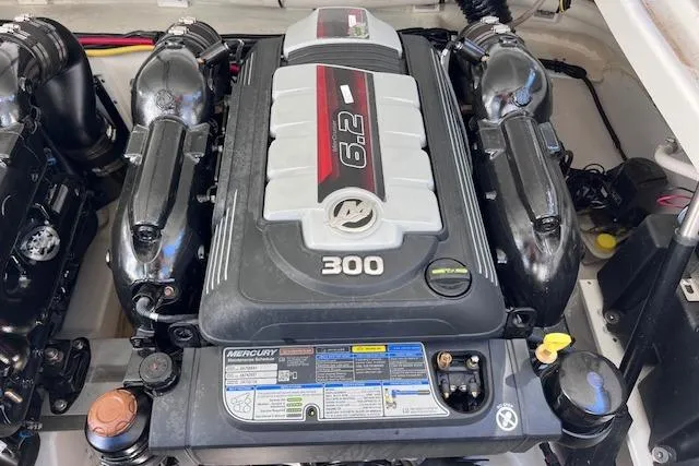 Slide: The Image of 2023 Four Winns H290 engine, 6.2L, 300 horsepower, detailed view. - 63