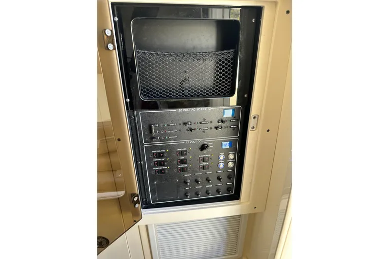 Slide: The Image of Electrical control panel on a 2017 Scout 350 LXF boat. - 31