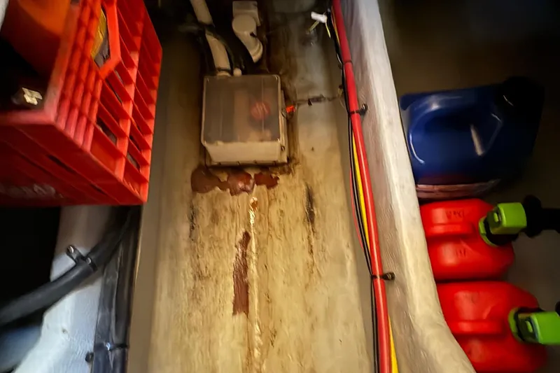 Slide: The Image of Engine compartment of 2005 Meridian 368 Motoryacht with cables and containers. - 40