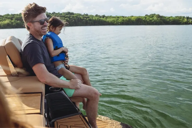 Slide: The Image of 2023-Mastercraft-XT22-MarineMax - 30