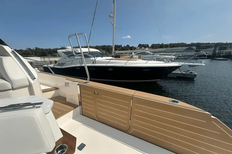 Slide: The Image of Tiara EX 60 2025 - 28