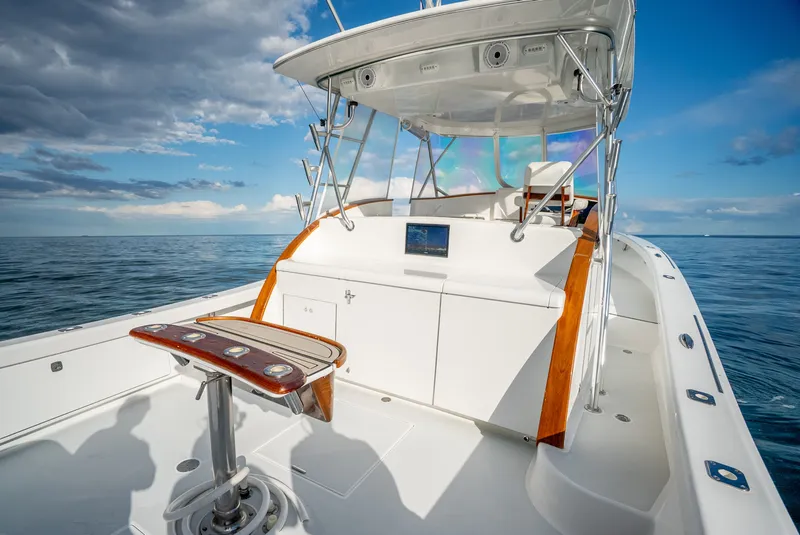 Slide: The Image of Knowles 40 Custom Walkaround 2002 - 19