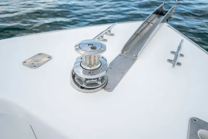 Slide: The Image of Knowles 40 Custom Walkaround 2002 - 32