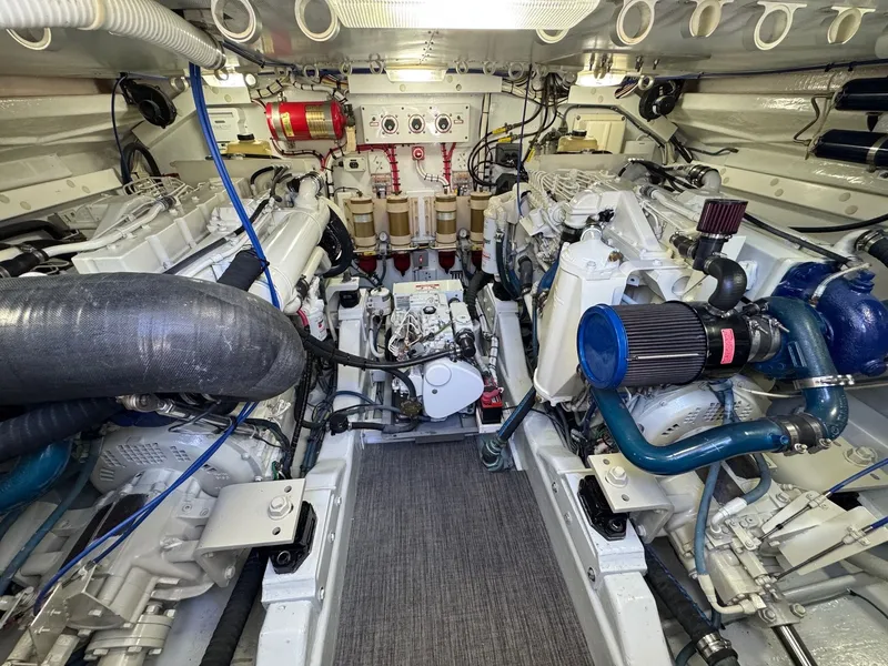 Slide: The Image of Knowles 40 Custom Walkaround 2002 - 39