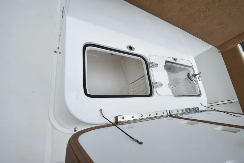 Slide: The Image of Sea Hunt Gamefish 27 Forward Seating 2022 - 25