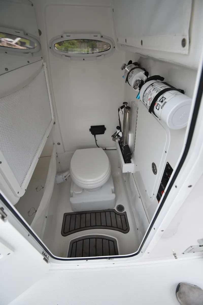 Slide: The Image of Sea Hunt Gamefish 27 Forward Seating 2022 - 43