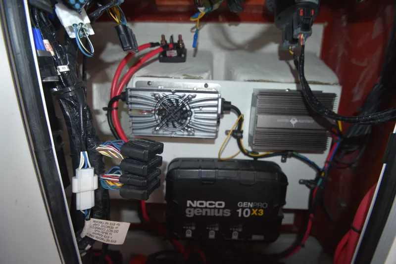 Slide: The Image of Sea Hunt Gamefish 27 Forward Seating 2022 - 47