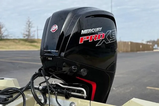 Slide: The Image of 2026 Tracker Pro Team 190 with Mercury Pro XS outboard motor. - 27