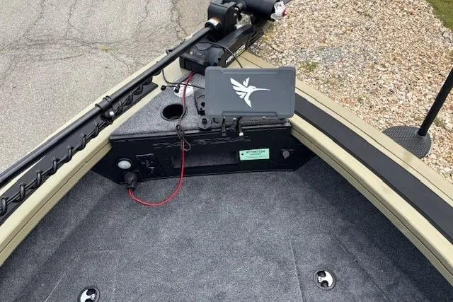 Slide: The Image of 2026 Tracker Targa V-19 Combo boat with Minn Kota PowerDrive trolling motor. - 7